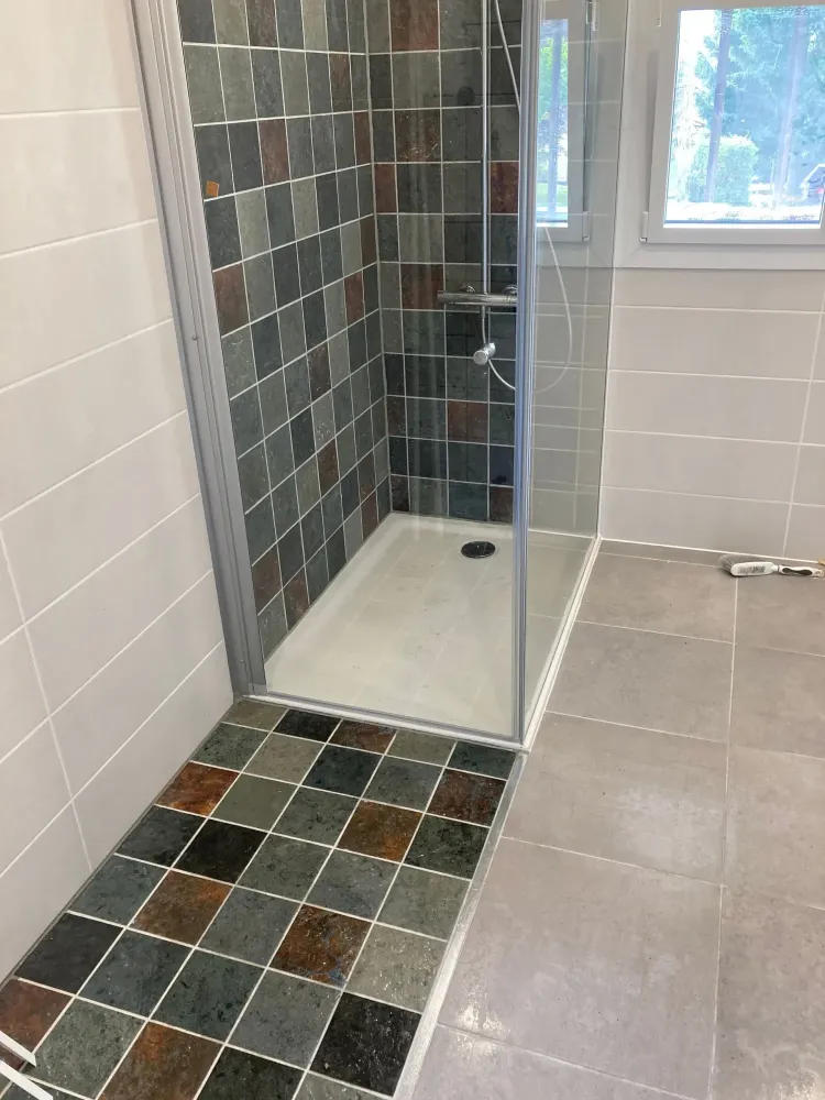 artisan-salle-de-bain-valromey